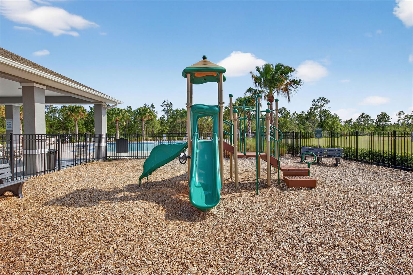 Image 67 of 92 For 2992 Gibraltar Boulevard