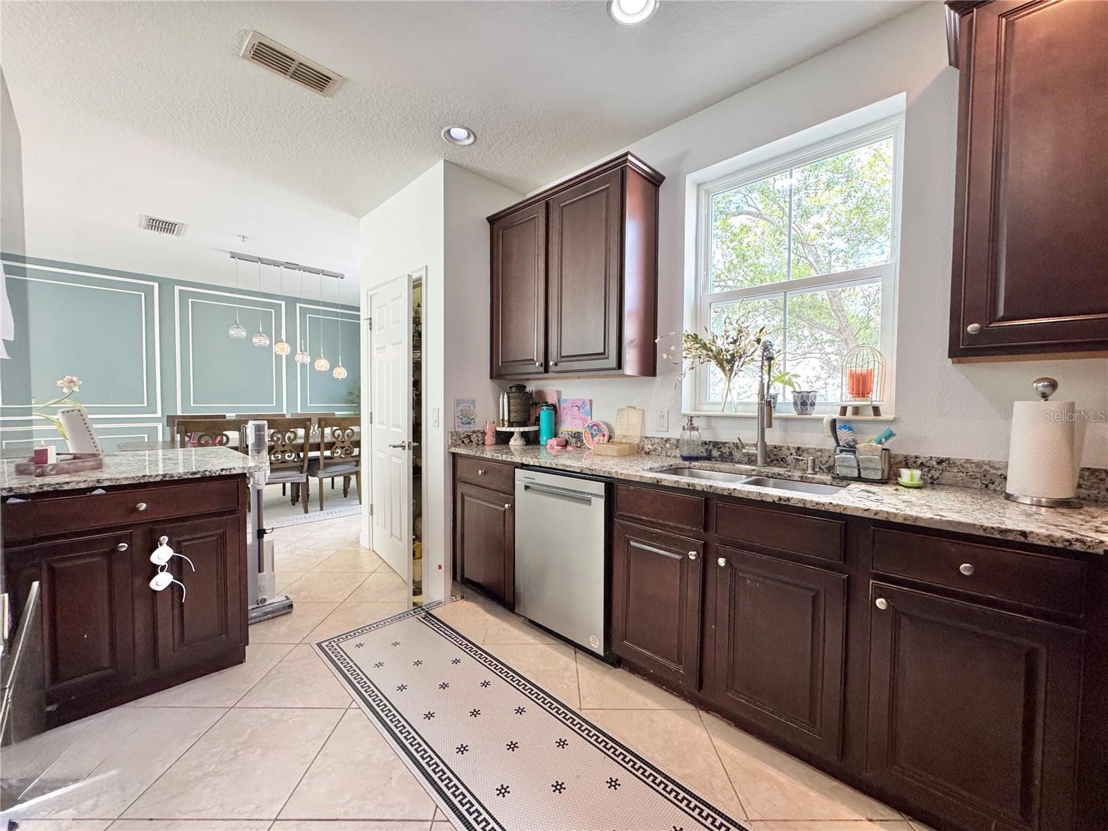 Image 6 of 30 For 1191 Bolton Place