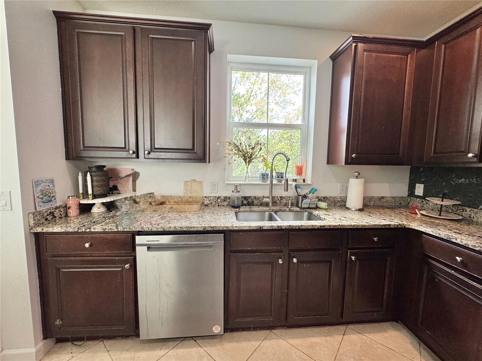 Image 9 of 30 For 1191 Bolton Place