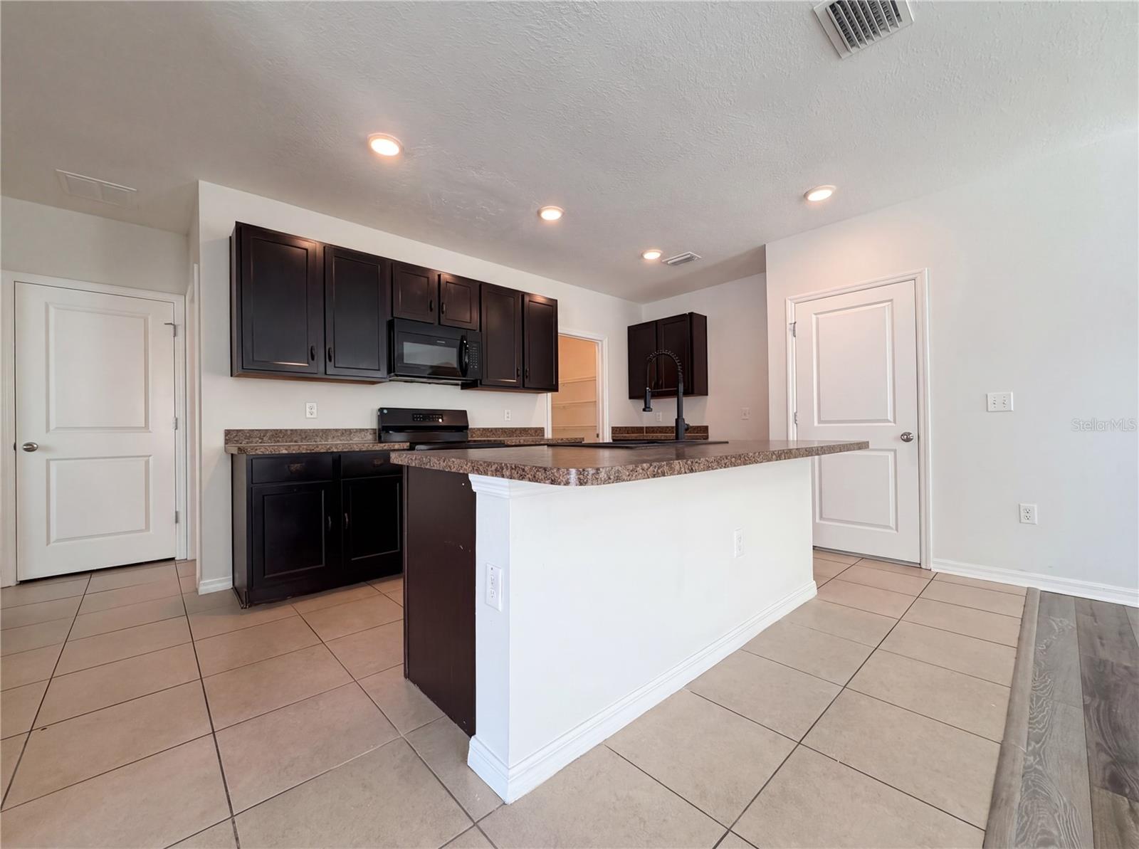 Image 6 of 35 For 10225 Mangrove Well Road