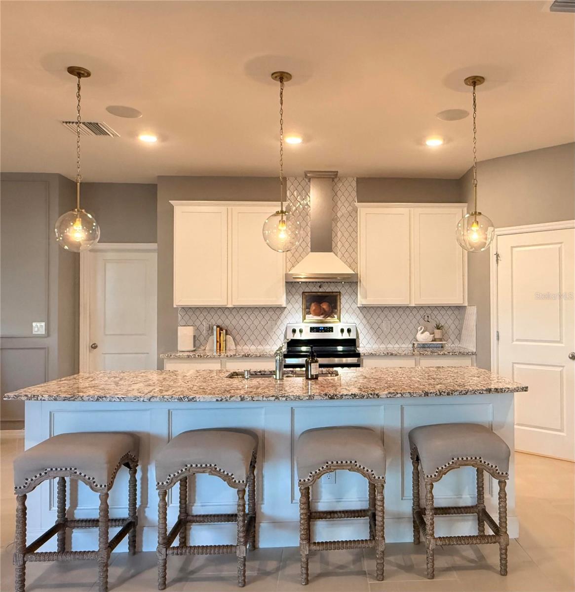 Image 4 of 22 For 10800 Laxer Cay Loop