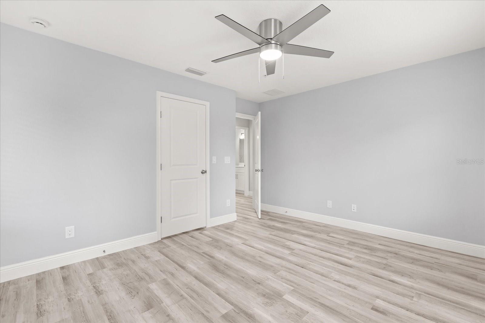 Image 10 of 27 For 2600 Kilgore Street 2600