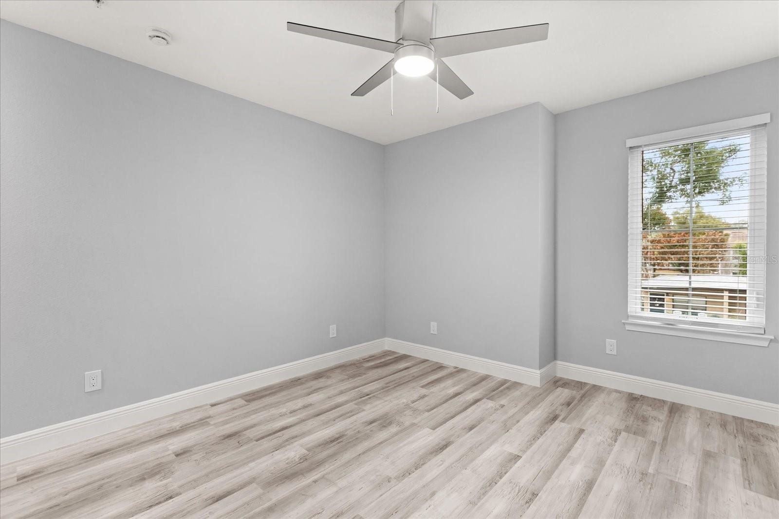 Image 11 of 27 For 2600 Kilgore Street 2600