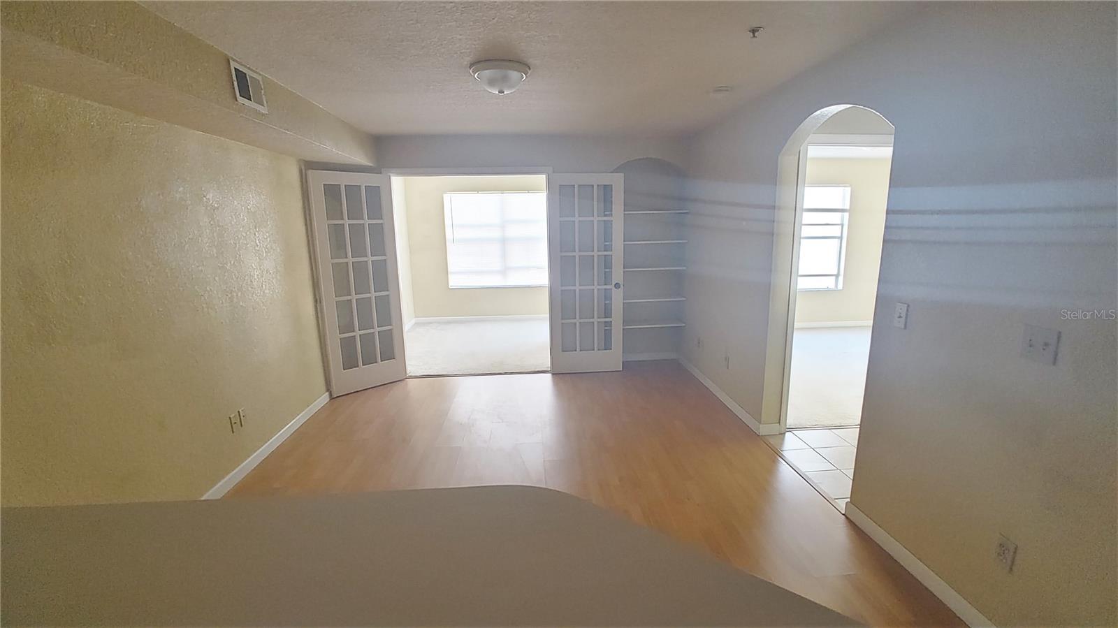 Image 10 of 24 For 822 Camargo Way 210
