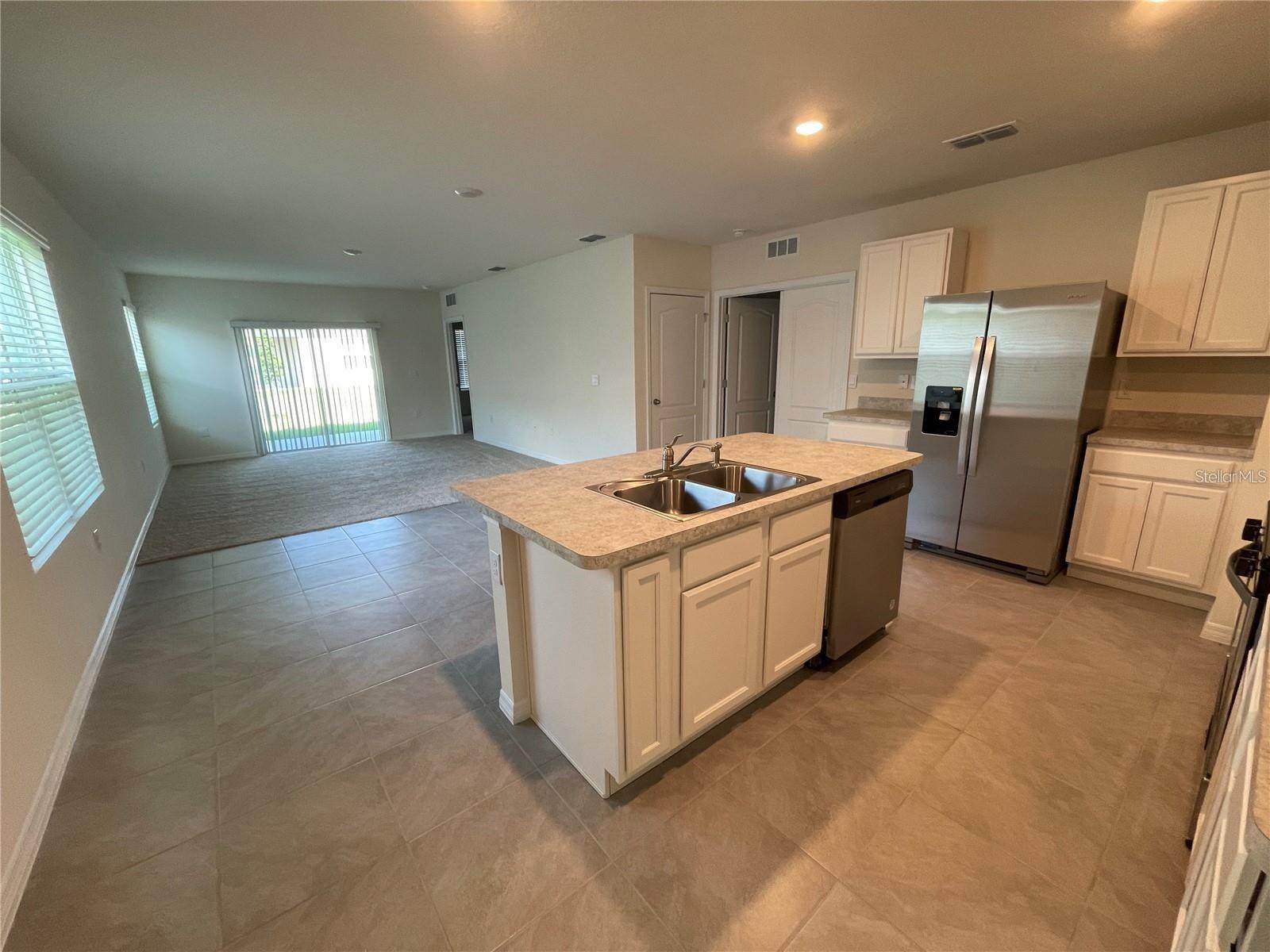 Image 5 of 15 For 3457 Forster Avenue