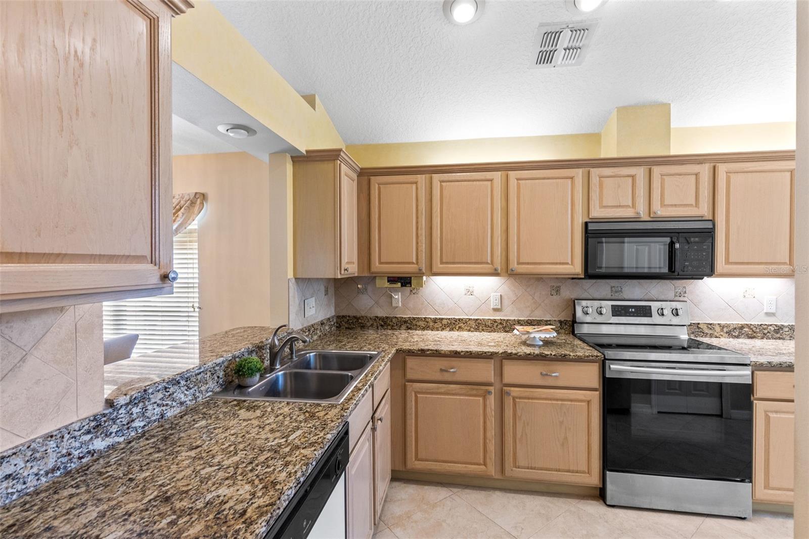 Image 3 of 20 For 1327 Augusta National Boulevard