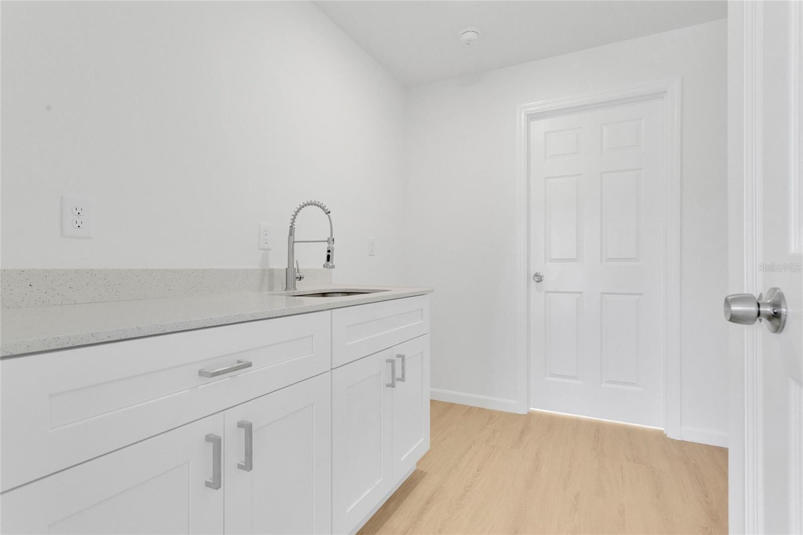 Image 9 of 26 For 17061 30th Avenue Road