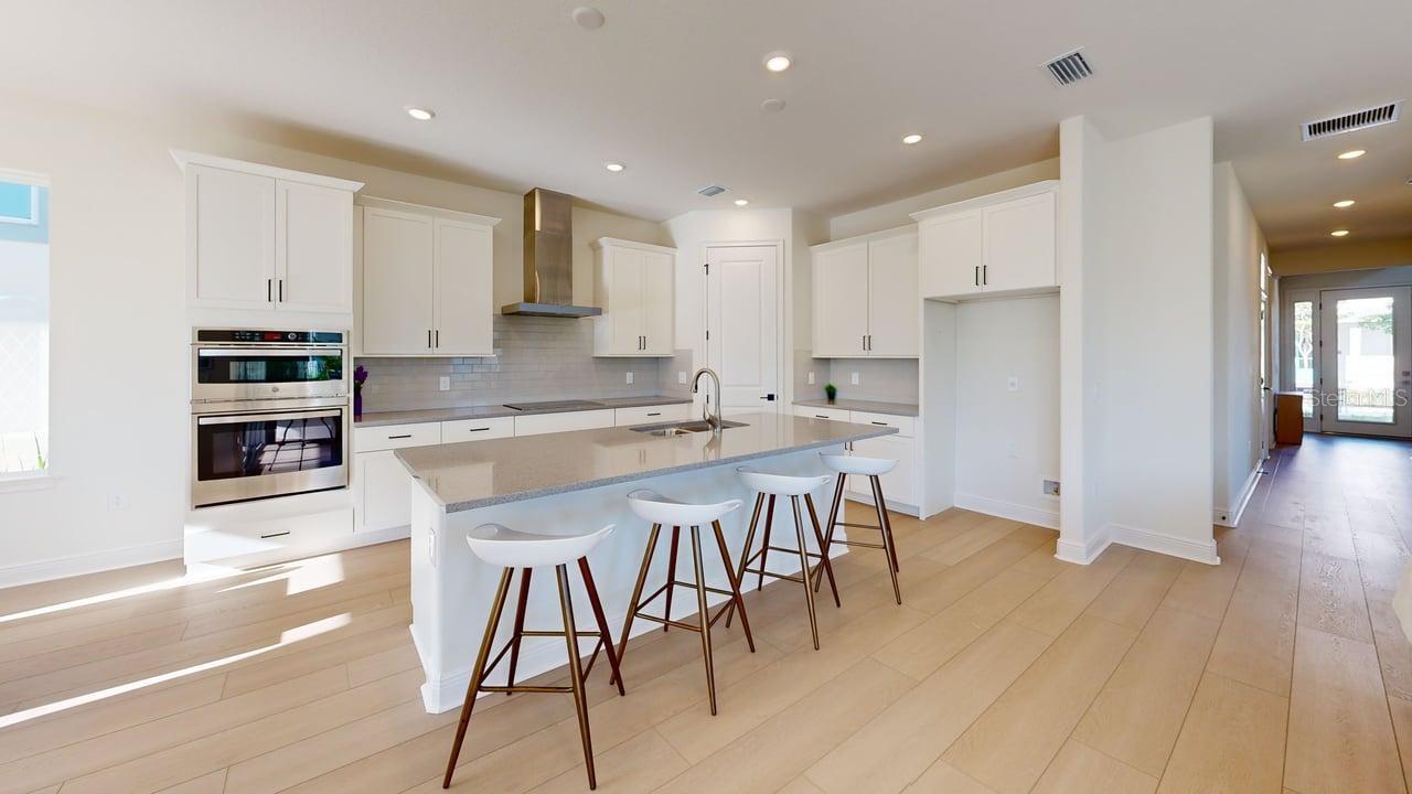 Image 2 of 34 For 9985 Gobat Alley