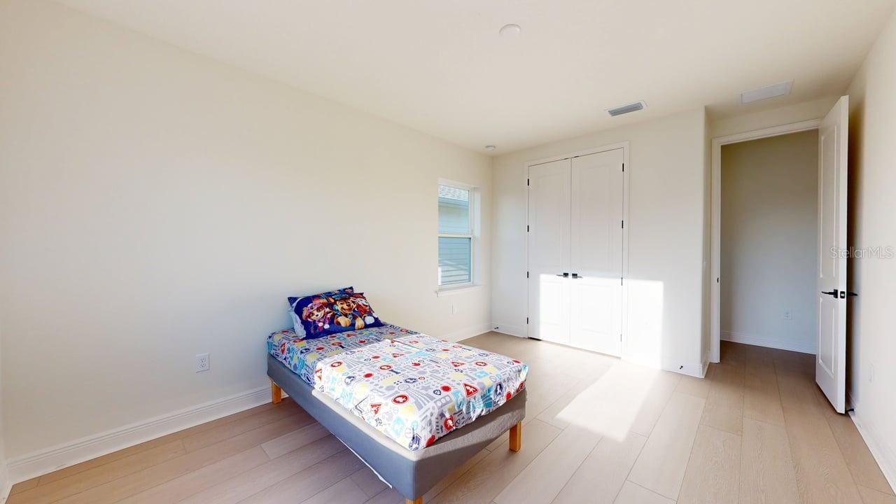 Image 22 of 34 For 9985 Gobat Alley