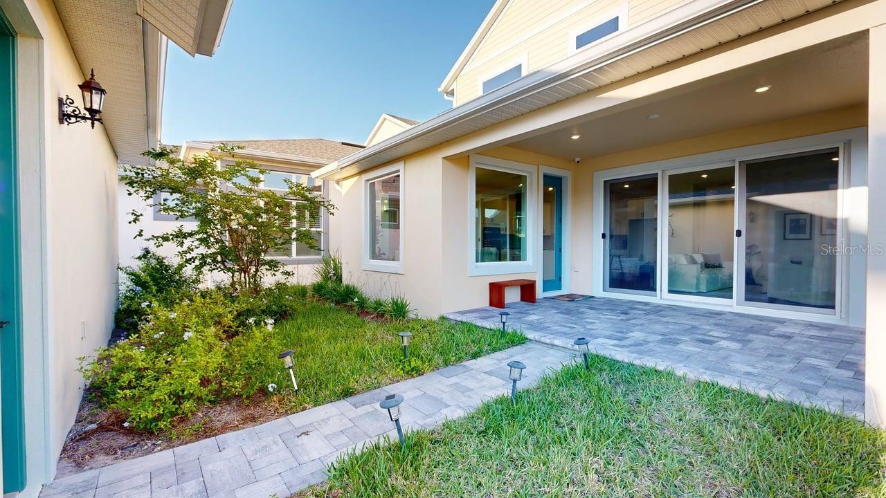 Image 26 of 34 For 9985 Gobat Alley