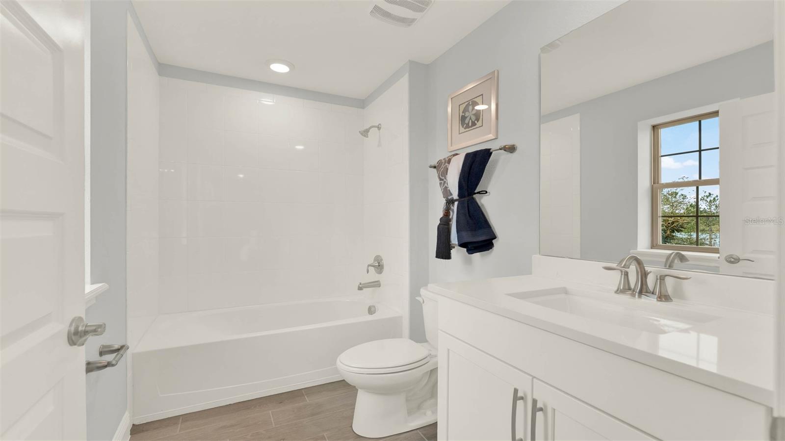 Image 22 of 32 For 11217 Hollow Bay Drive