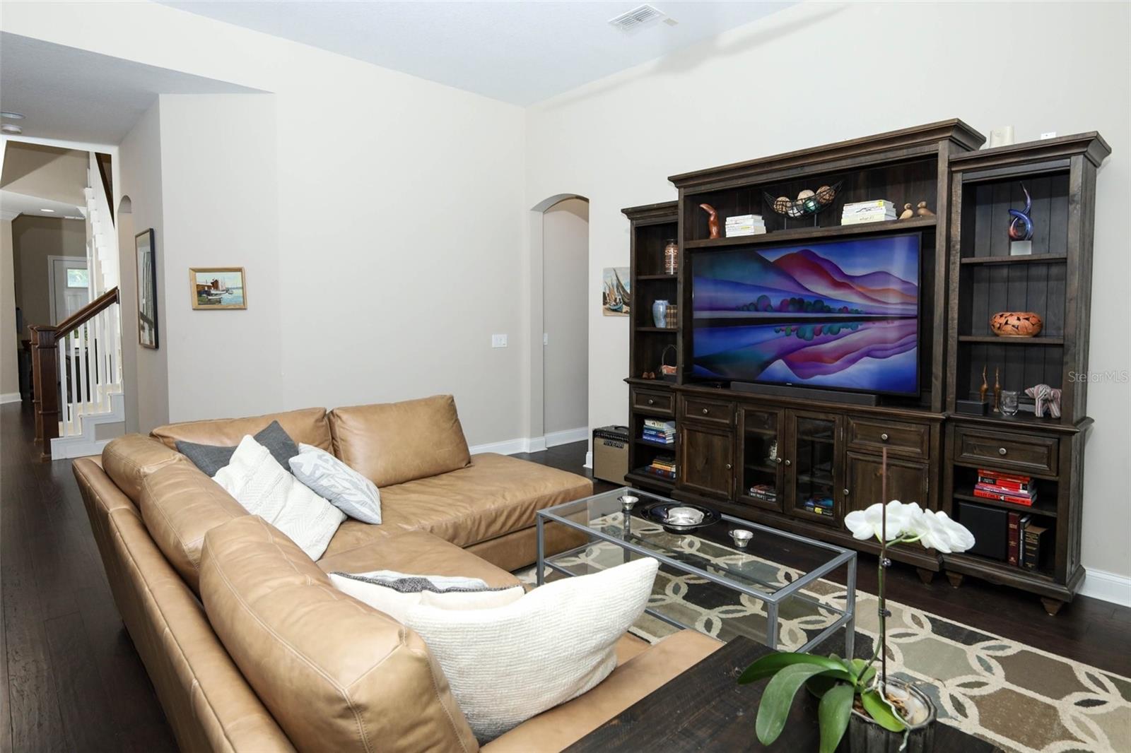 Image 21 of 78 For 203 Vine Street