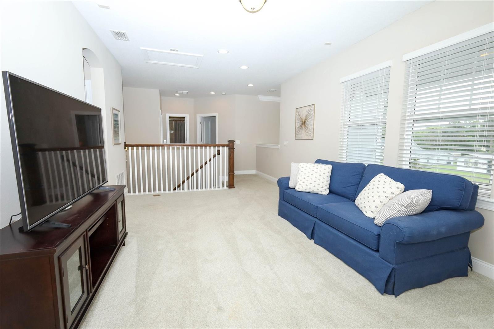 Image 34 of 78 For 203 Vine Street