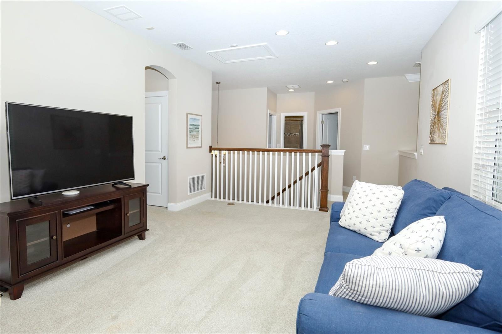 Image 35 of 78 For 203 Vine Street