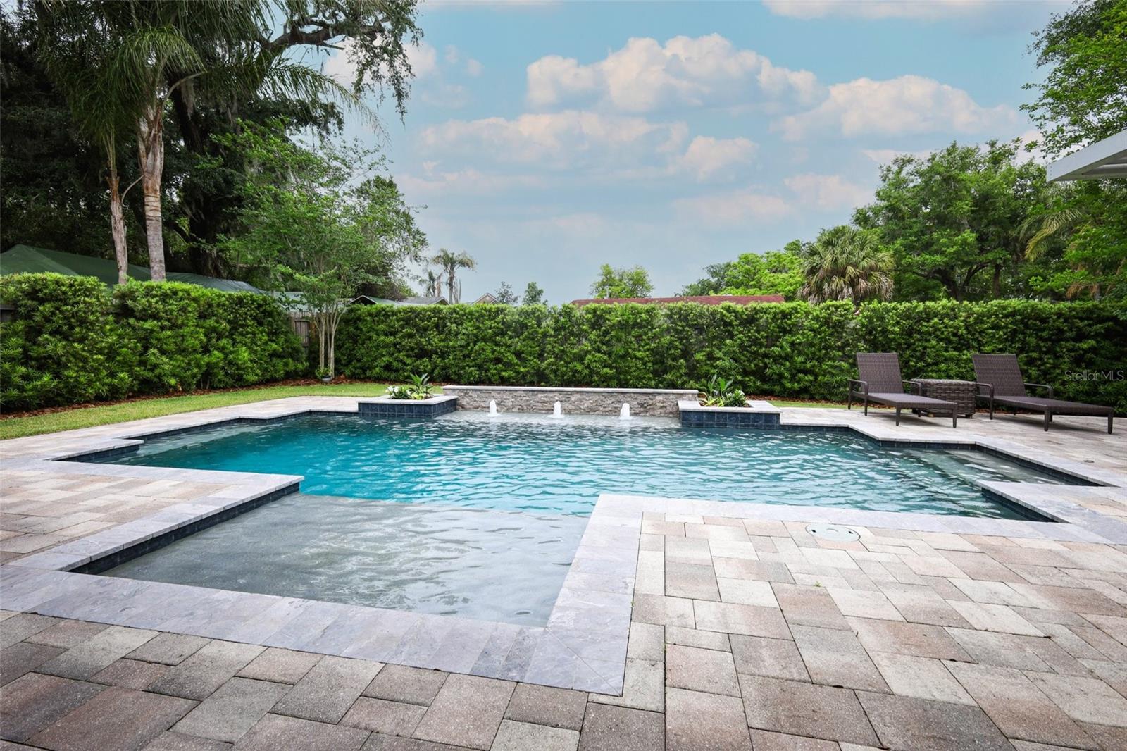 Image 49 of 78 For 203 Vine Street