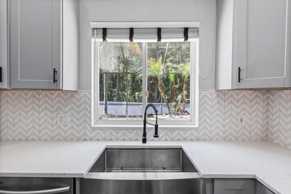 Image 12 of 69 For 6841 Bouganvillea Crescent Drive