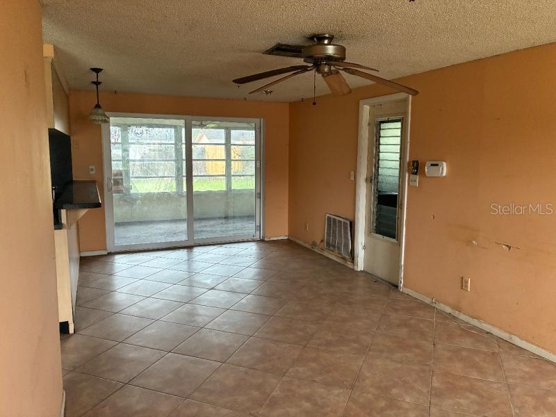 Image 4 of 14 For 7146 Carmel Avenue