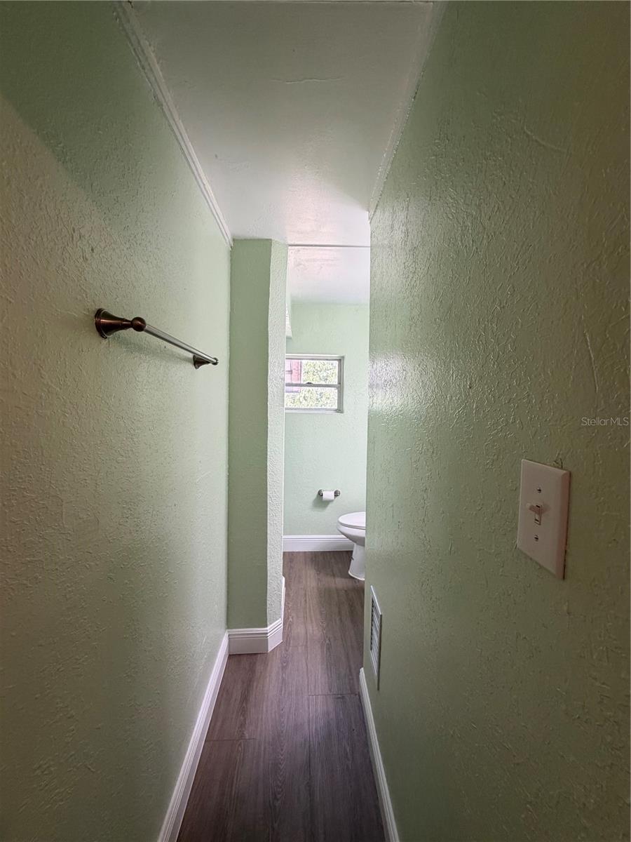 Image 21 of 49 For 1725 Fairview Shores Drive A