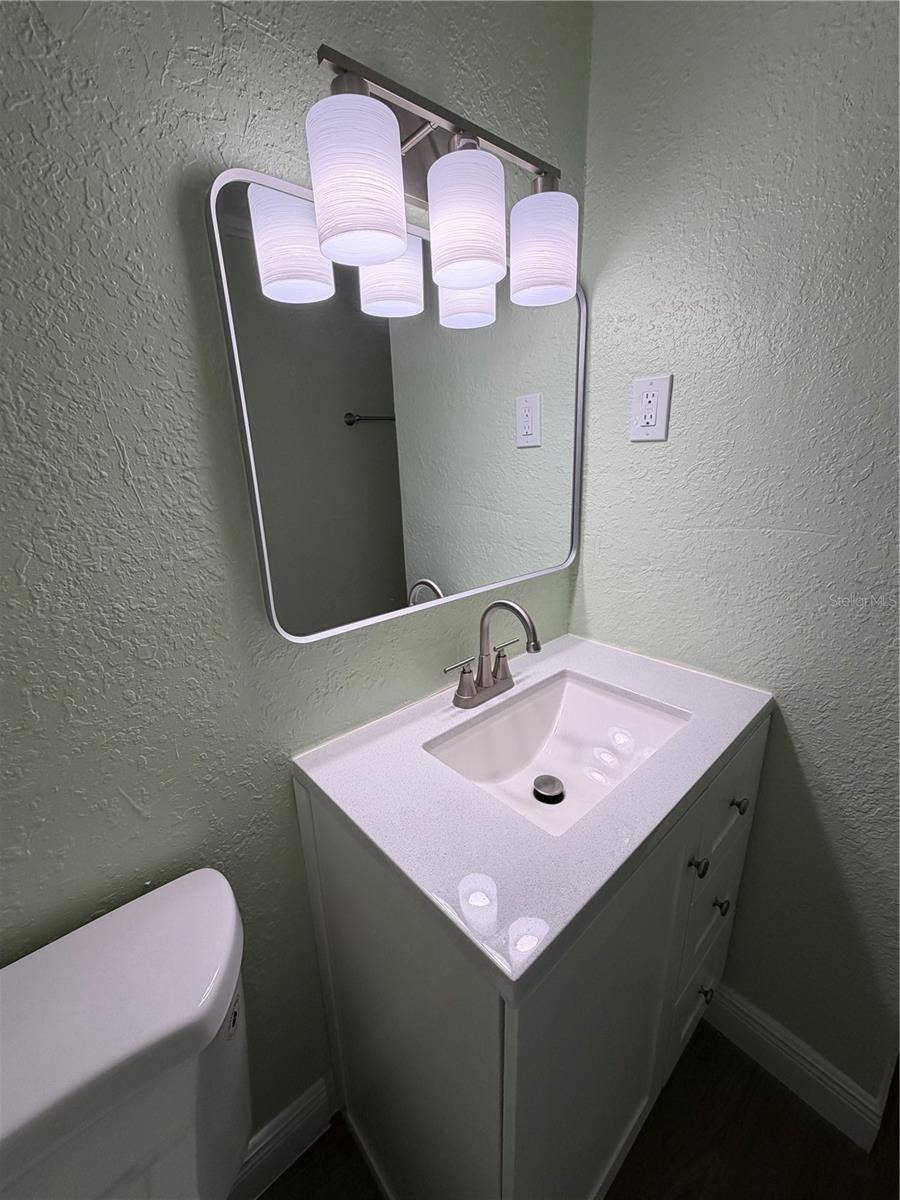 Image 23 of 49 For 1725 Fairview Shores Drive A