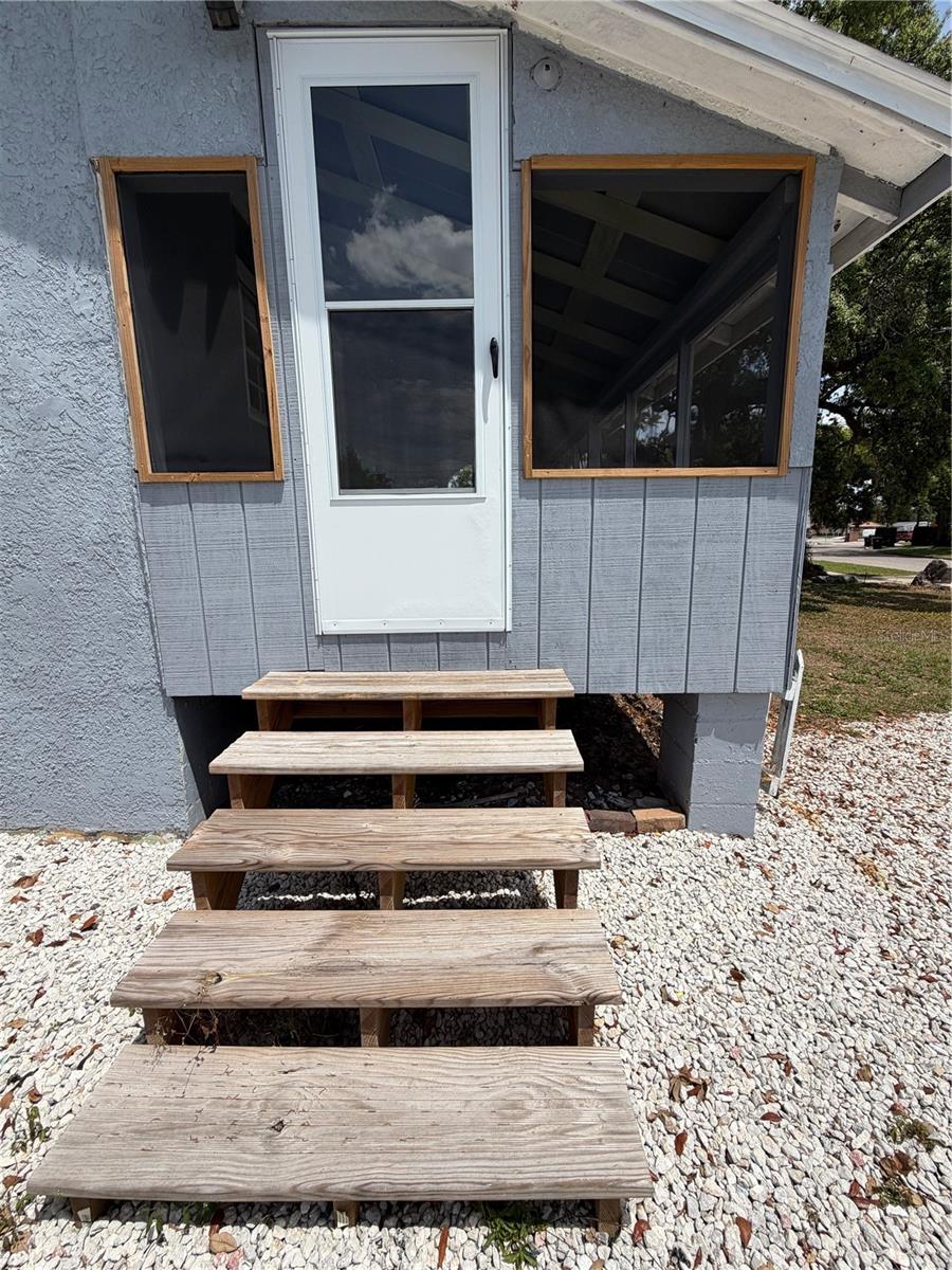 Image 32 of 49 For 1725 Fairview Shores Drive A