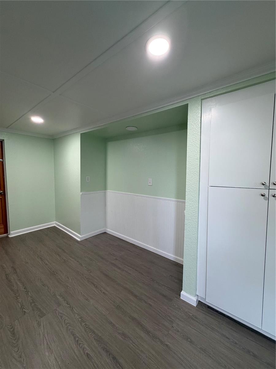 Image 40 of 49 For 1725 Fairview Shores Drive A