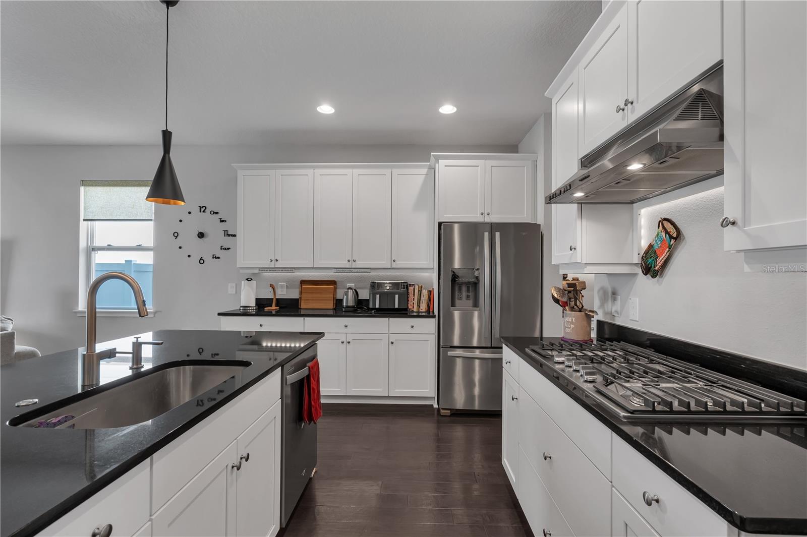 Image 13 of 51 For 6166 Hamlin Reserve Boulevard