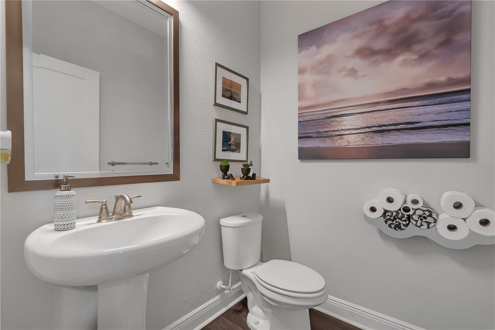 Image 32 of 51 For 6166 Hamlin Reserve Boulevard