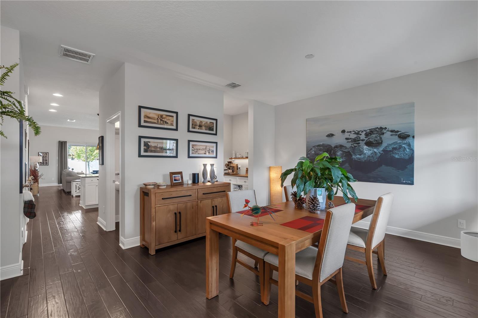 Image 4 of 51 For 6166 Hamlin Reserve Boulevard