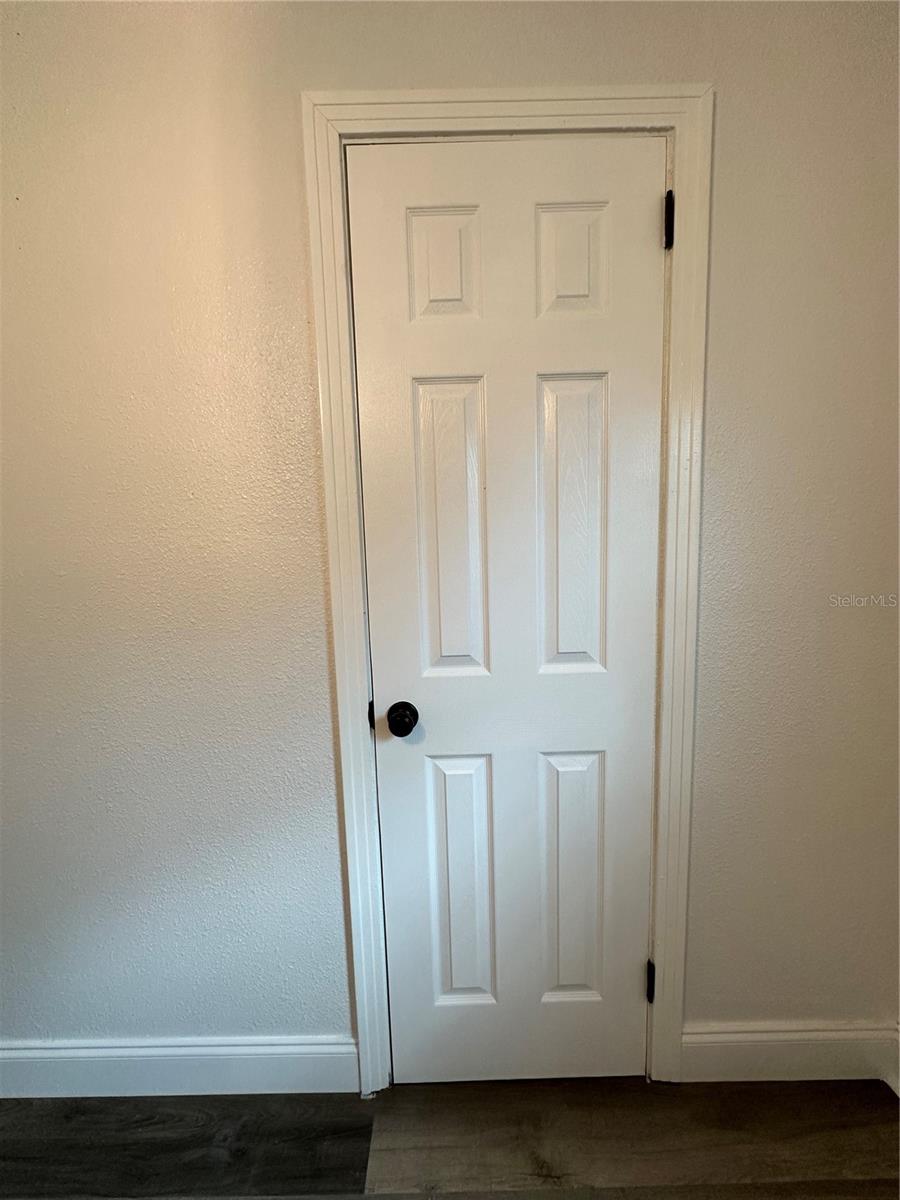 Image 19 of 44 For 4713 Thorpe Avenue