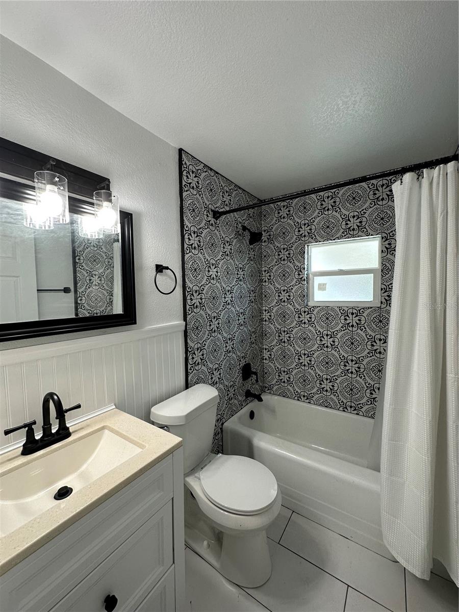 Image 21 of 44 For 4713 Thorpe Avenue