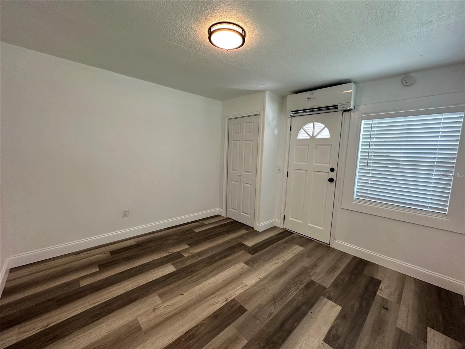 Image 26 of 44 For 4713 Thorpe Avenue