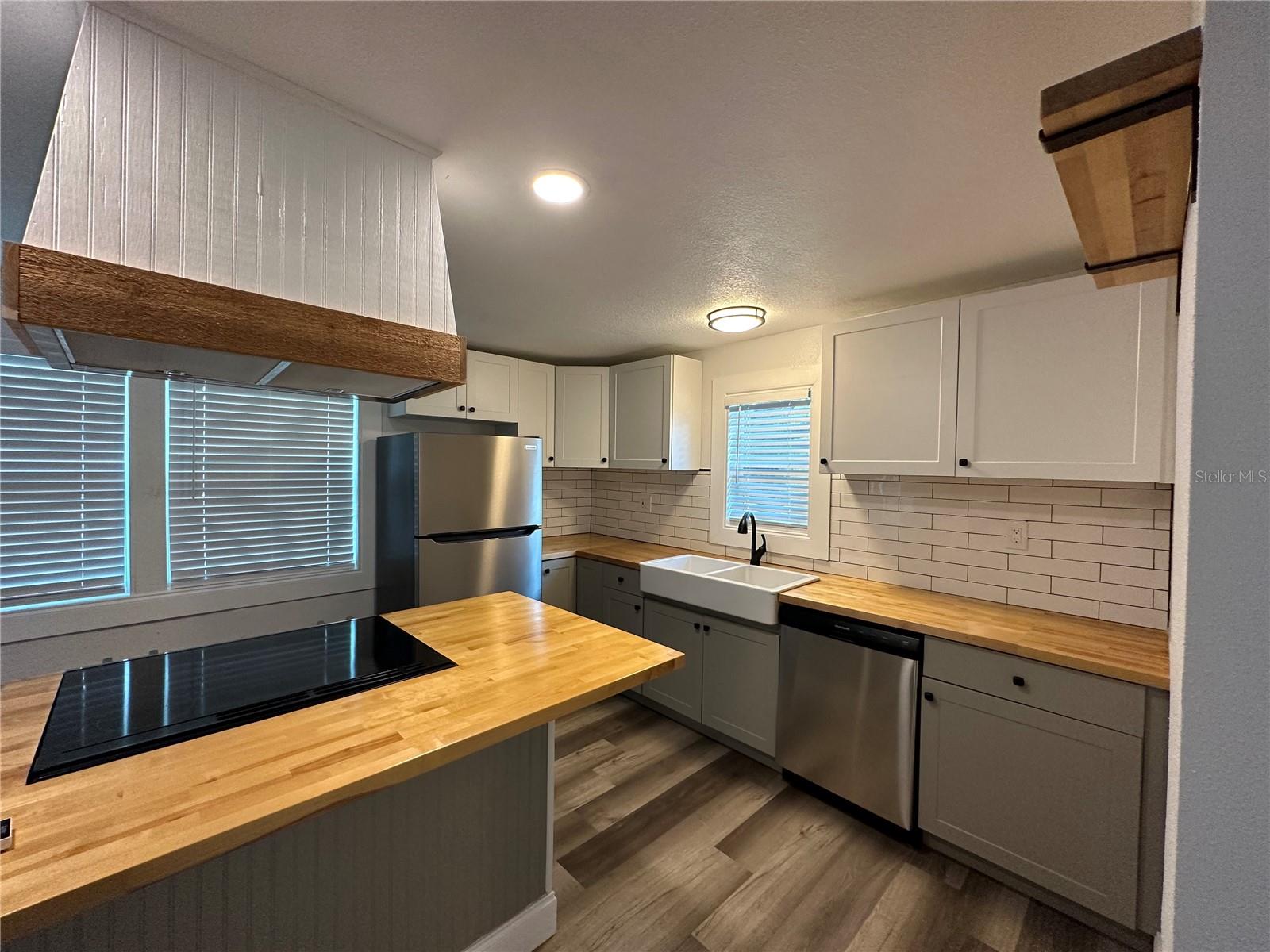 Image 28 of 44 For 4713 Thorpe Avenue