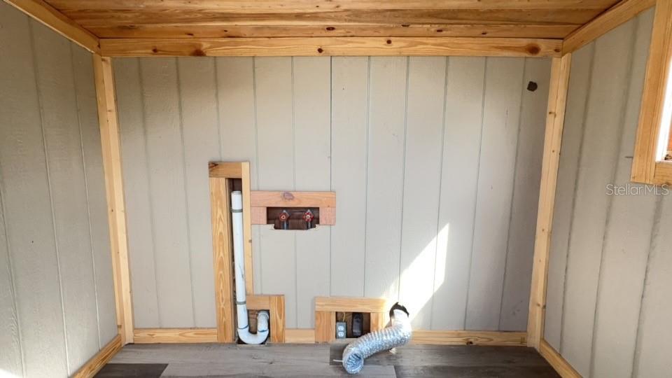 Image 41 of 44 For 4713 Thorpe Avenue