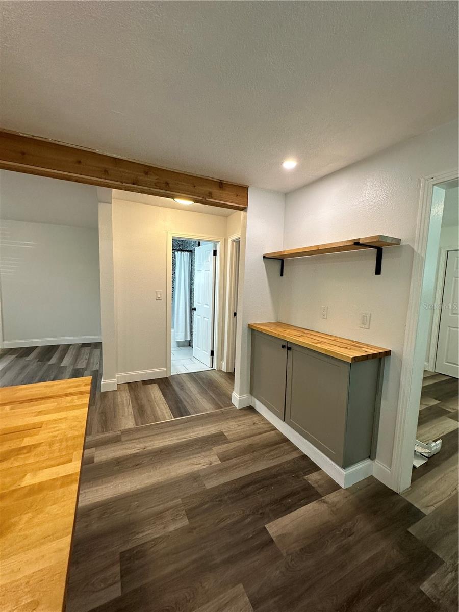 Image 7 of 44 For 4713 Thorpe Avenue