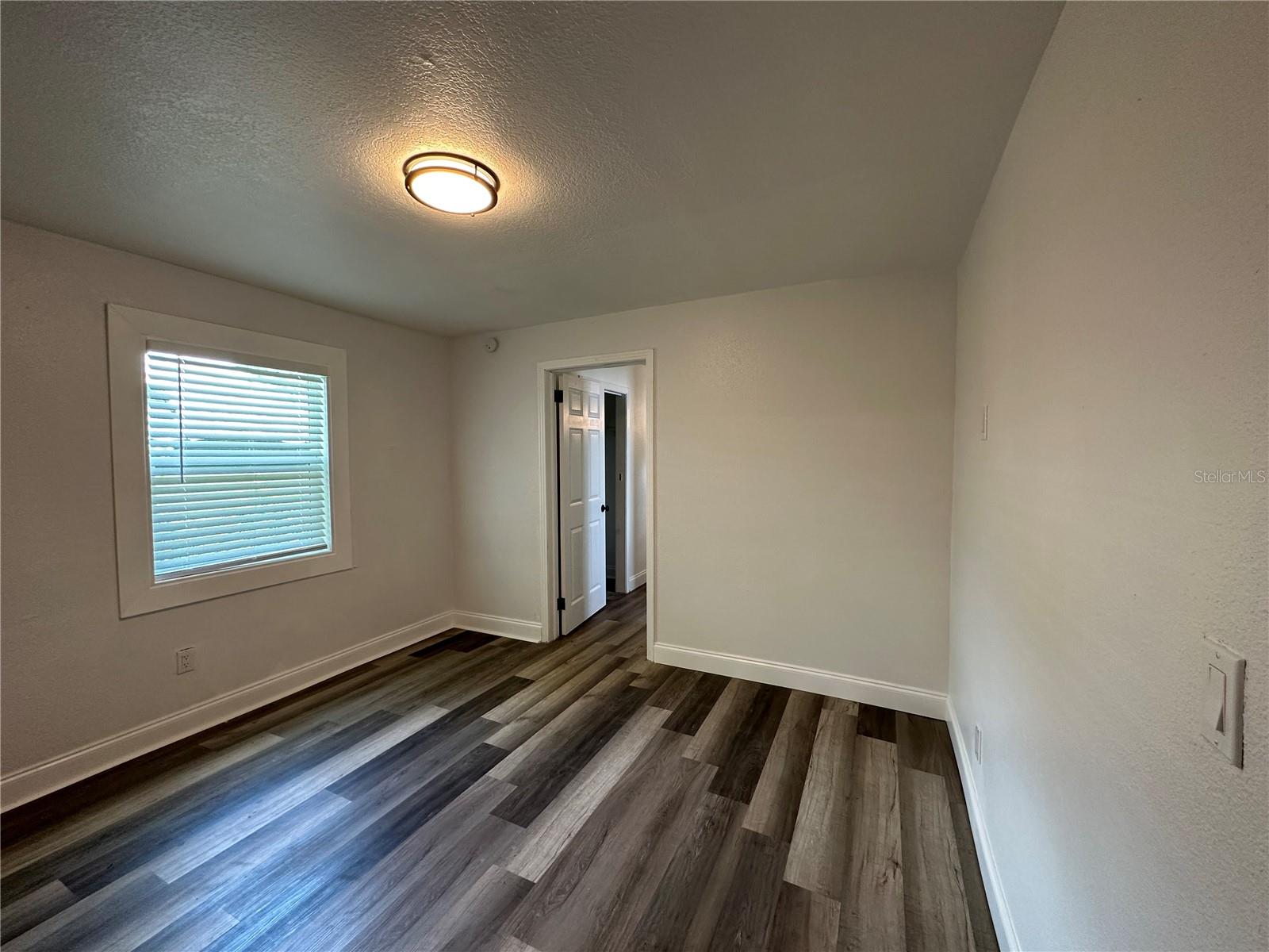 Image 8 of 44 For 4713 Thorpe Avenue