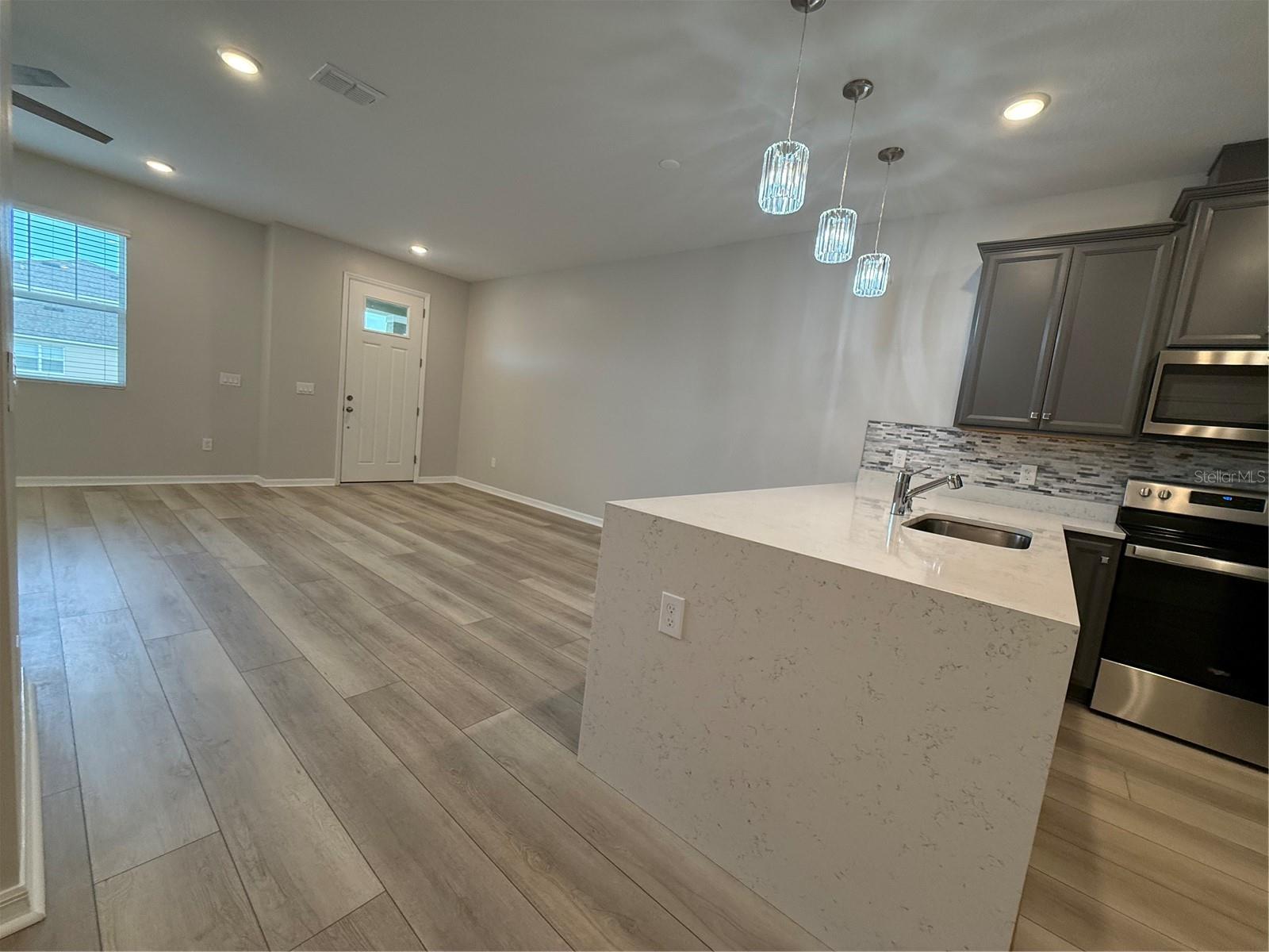 Image 8 of 64 For 2295 Garden Belle Drive