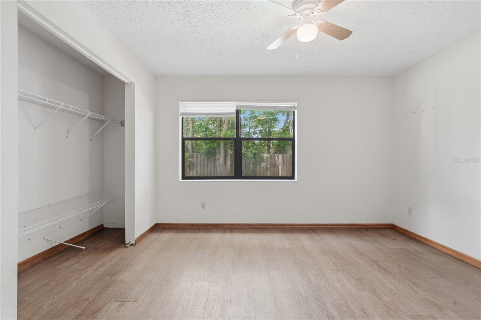 Image 25 of 29 For 910 Big Tree Road 202