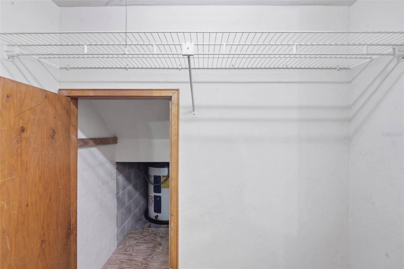 Image 27 of 29 For 910 Big Tree Road 202