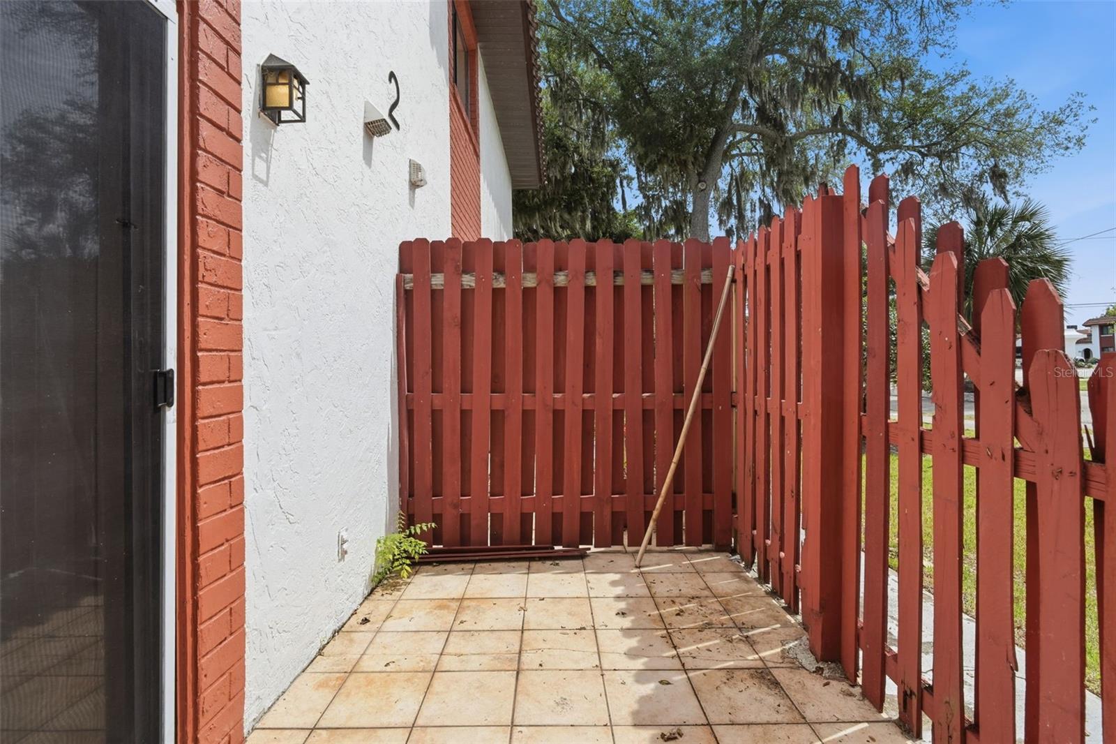 Image 7 of 29 For 910 Big Tree Road 202