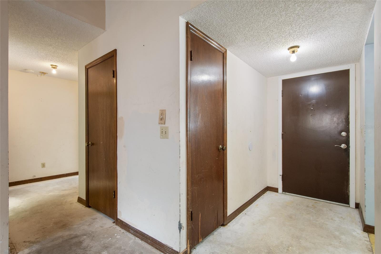 Image 22 of 38 For 10722 Whisperwood Lane