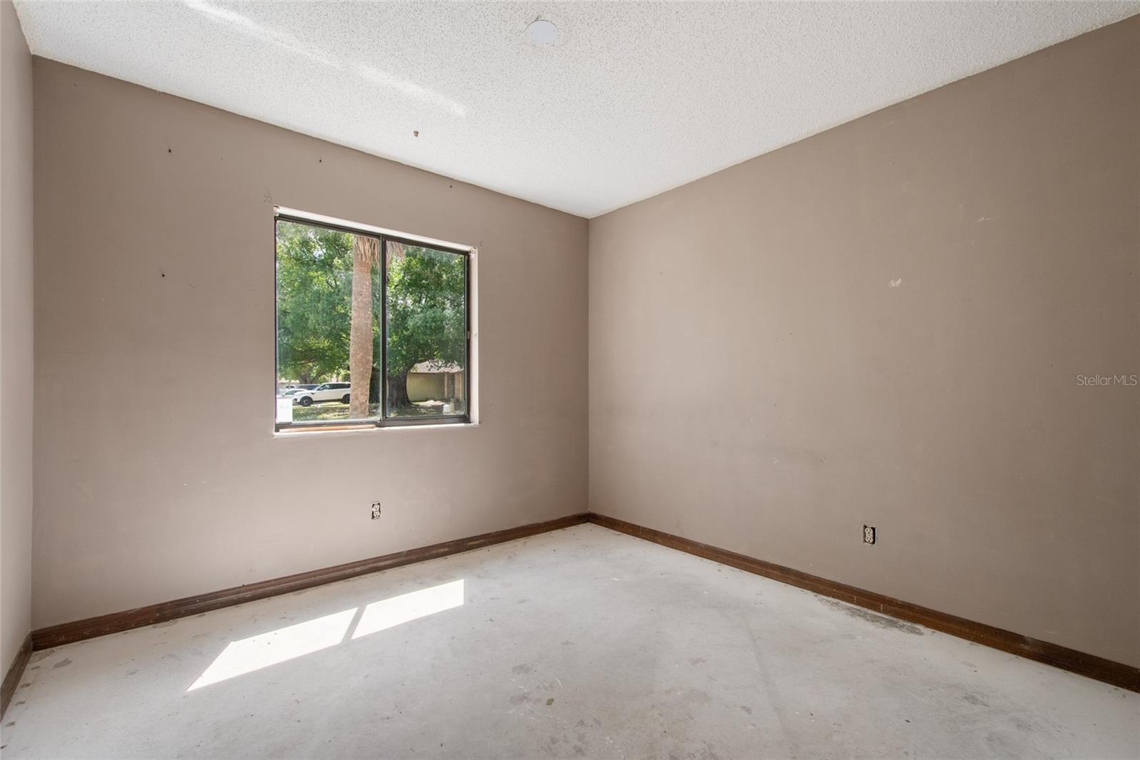 Image 25 of 38 For 10722 Whisperwood Lane