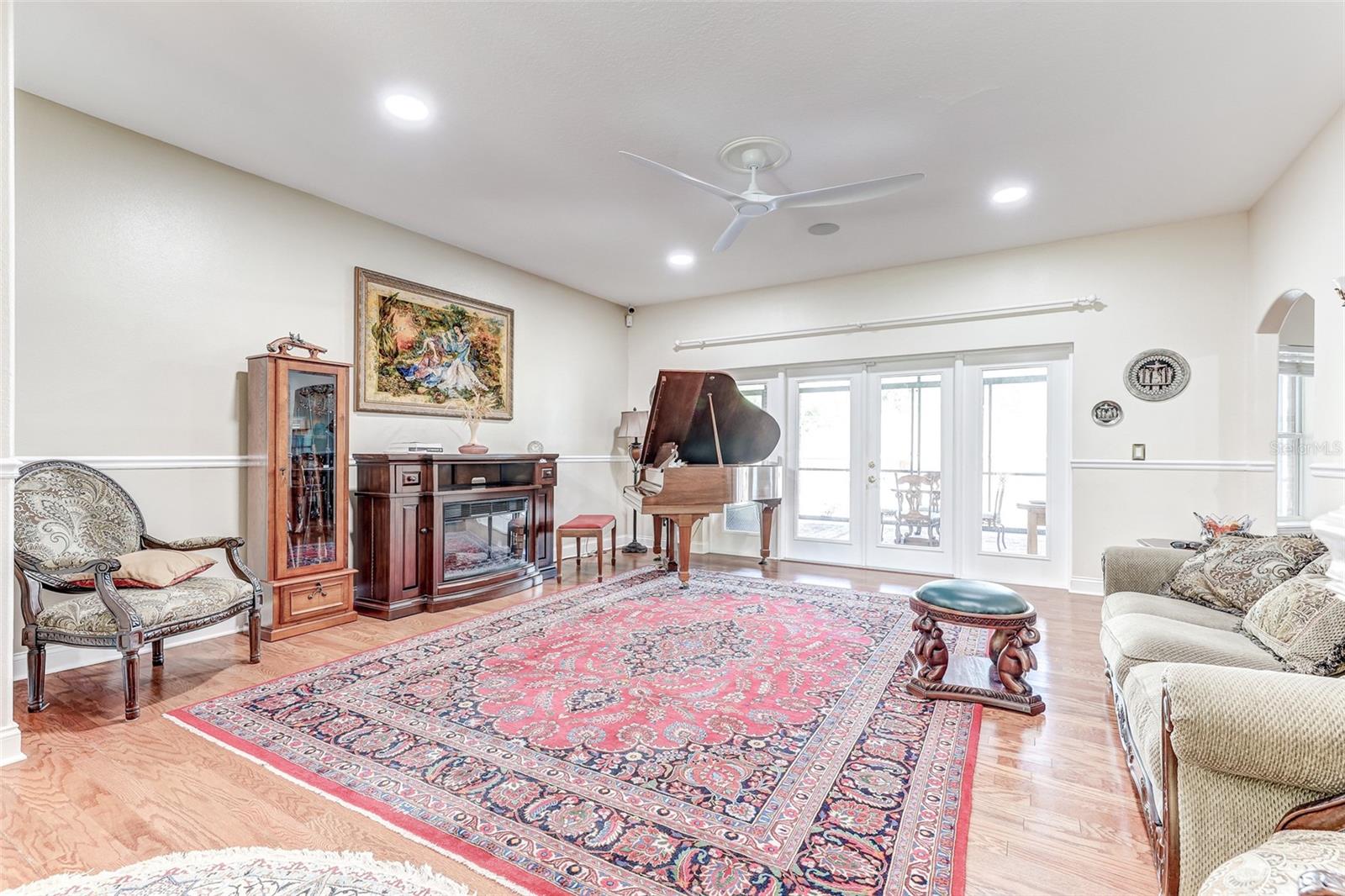 Image 16 of 100 For 9663 Gotha Road