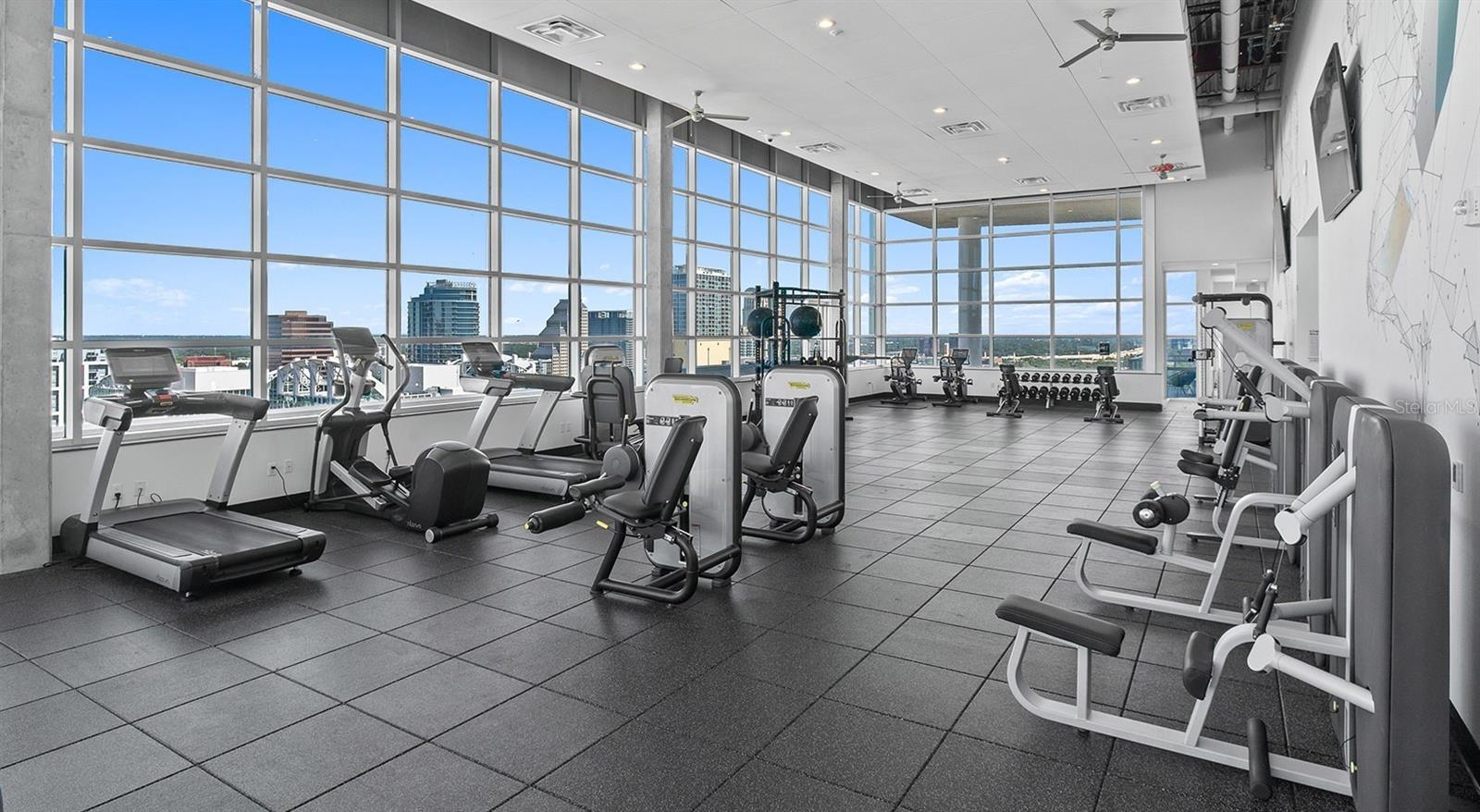 Image 11 of 25 For 101-1 Lake Avenue