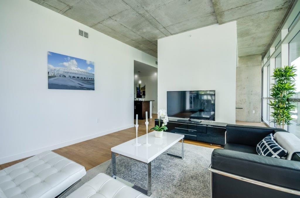 Image 22 of 25 For 101-1 Lake Avenue