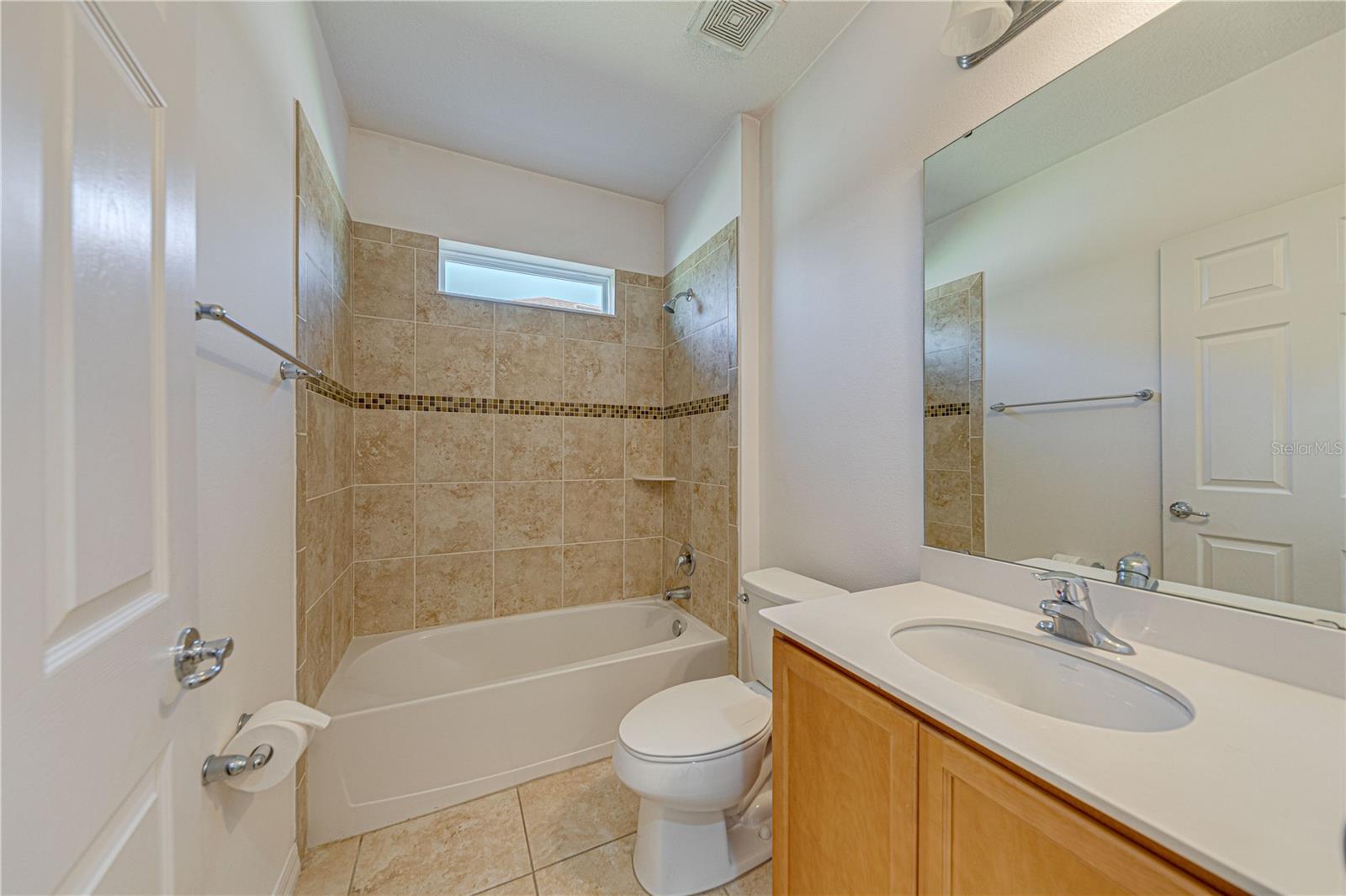 Image 10 of 31 For 2251 Waukegan Drive
