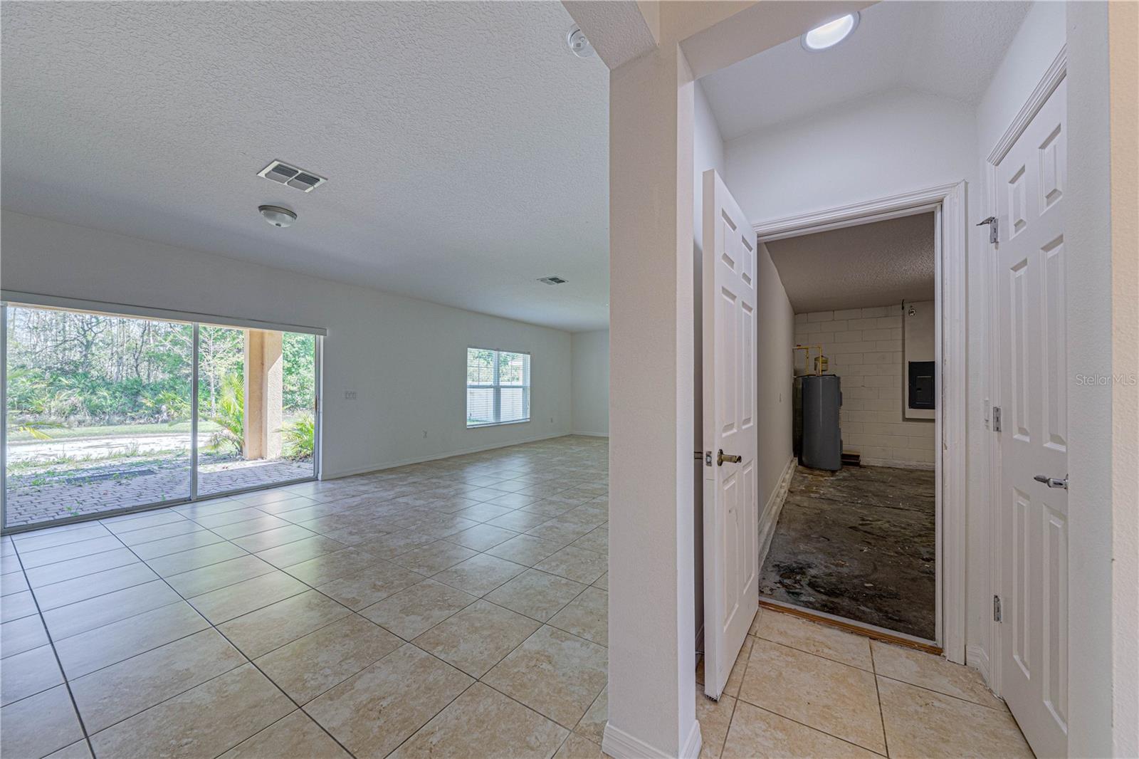 Image 11 of 31 For 2251 Waukegan Drive