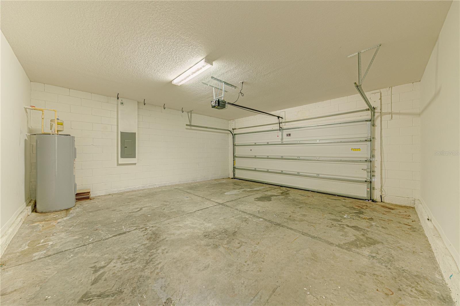 Image 13 of 31 For 2251 Waukegan Drive