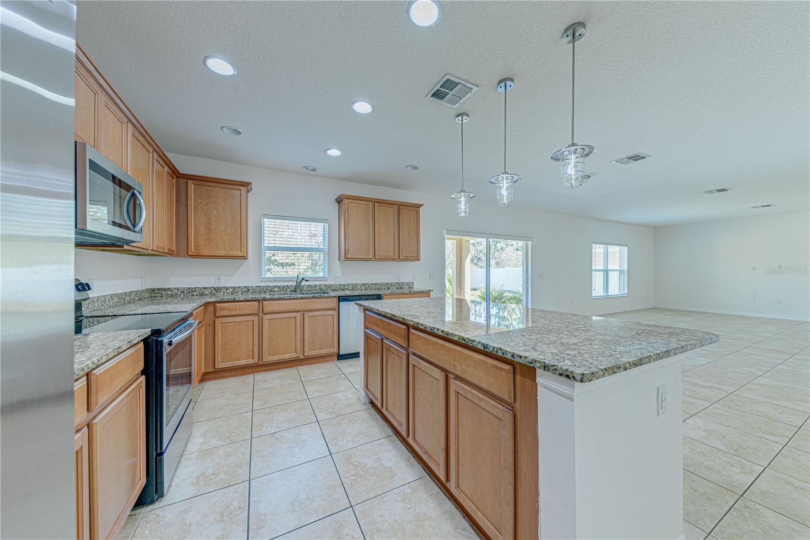 Image 17 of 31 For 2251 Waukegan Drive