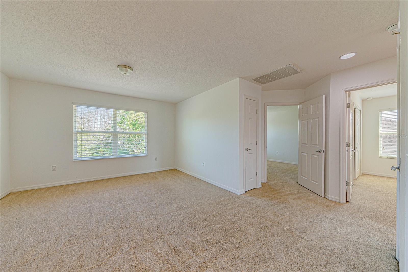 Image 19 of 31 For 2251 Waukegan Drive