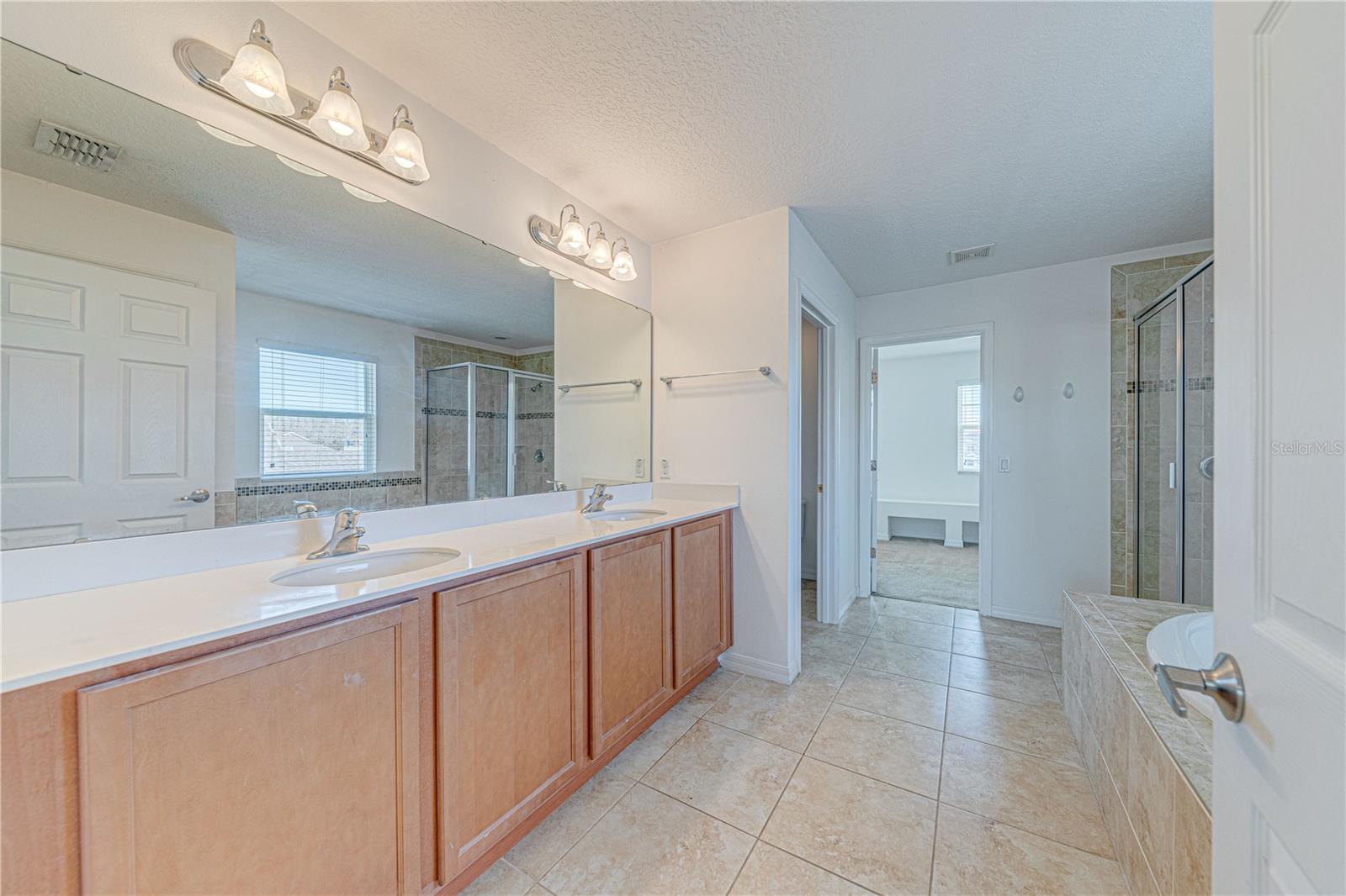 Image 24 of 31 For 2251 Waukegan Drive